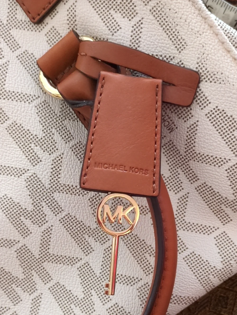 Michael Kors Hamilton Monogram Satchel - White/Tan - Super Clean